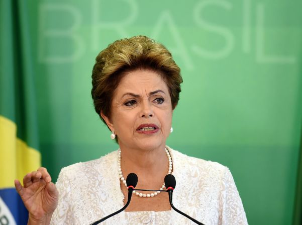 El presidente del Congreso brasileño desencadena el juicio político de la presidenta Dilma Rousseff.