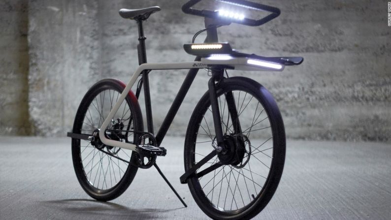 – Recientemente, Teague desarrolló Denny: una bicicleta que espera convencer a los conductores para que hagan el cambio y adopten el ciclismo.