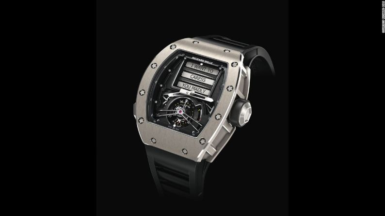 Richard Mille RM 69 Erotic Tourbillon ($507.700) - El reloj cuenta con una serie de mensajes provocativos en la cara del reloj, la cual rota para mostrar un mensaje después de otro. Hay 169 mensajes en total y pueden ser mostrados en rotación al presionar un botón ubicado cerca de las 10 en punto.