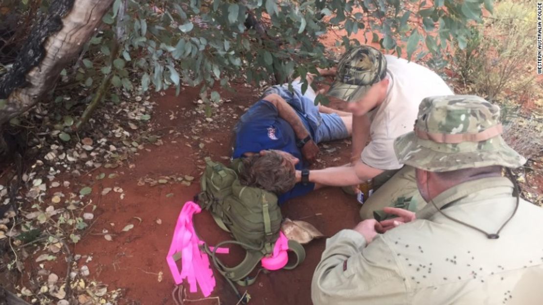 Reginald Foggerdy, de 62 años sobrevivió al desierto comiendo hormigas durante seis días