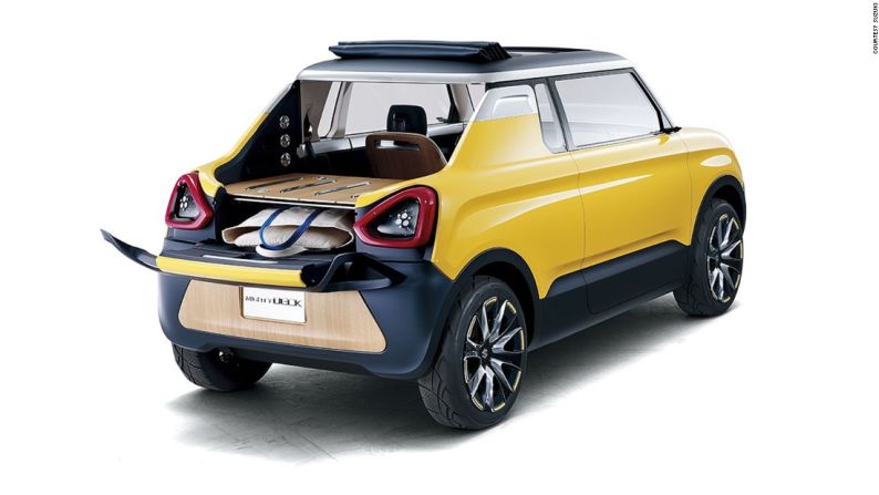 Suzuki Mighty Deck Concept – El prototipo Mighty Deck de Suzuki es promocionado como un "mini auto orientado a la diversión con techo de lona y un cajón trasero abierto que puede ser ubicado de nuevo para distintos propósitos".