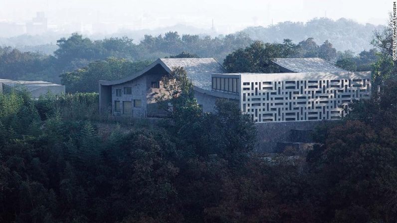 San-He Residence – San-He Residence fue diseñada por el arquitecto chino Wang Shu. Fue inspirada en una tradicional casa de patio china.