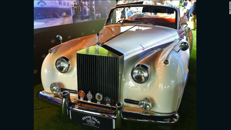 Silver Cloud II Drophead – Es uno de los diseños más elegantes del ensamblador H. J. Mulliner y se considera una 'adaptación', puesto que fue adaptado de la carrocería de acero de los sedanes mediante la eliminación del techo y adecuándole dos puertas en lugar de las cuatro puertas regulares. Con una carrocería totalmente personalizada, todos los autos estaban disponibles con una gama de opciones a la medida, cualquier cosa que el cliente solicitara estaba disponible por un precio. Se produjeron 107 autos Silver Cloud II Drophead.