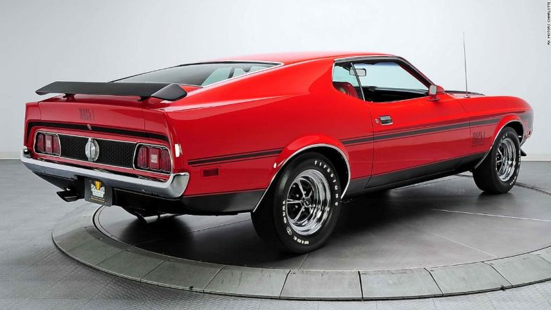 Ford Mustang Mach 1 en ‘Diamonds Are Forever’ (1971) – El único auto estadounidense de la escuadra Bond, que en realidad le perteneció a la chica Bond Tiffany Case.