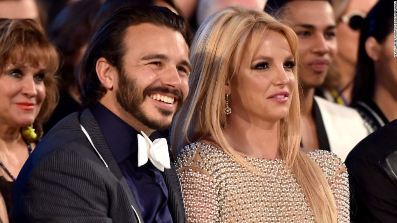 Britney Spears y Charlie Ebersol anunciaron su separación en junio.