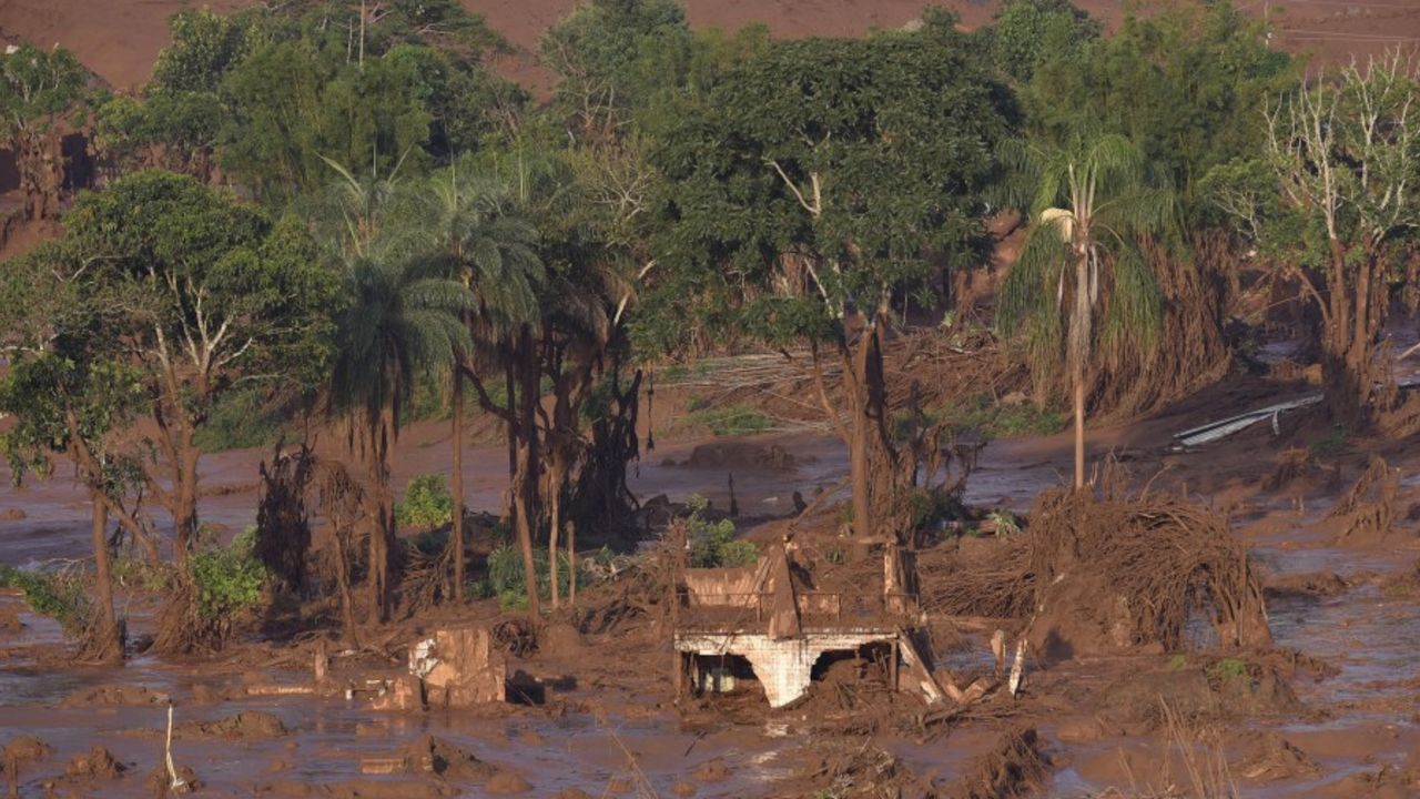 La represa de residuos está a 25 kilómetros del casco urbano de la ciudad de Mariana (Douglas Magno/AFP/Getty Images).