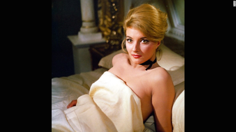 La chica Bond Tatiana Romanova interpretó el papel de Daniela Bianchi en “De Rusia con Amor”. Como parte del cuerpo del ejército ruso, Romanov le salva la vida a Bond en la película de 1963, que es para muchos una de las mejores películas de esta saga de todos los tiempos.