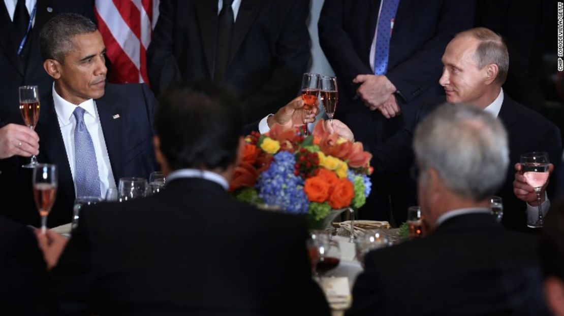 Obama y Putin brindan en un evento organizado por el Secretario General de las Naciones Unidas, Ban Ki-moon, durante el 70 aniversario de la ONU en septiembre de 2014.