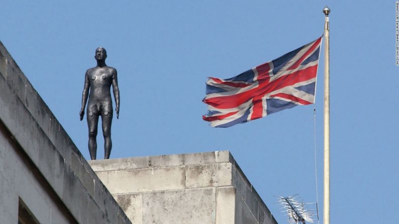 La obra de arte público se exhibió por primera vez en Londres en el 2007.