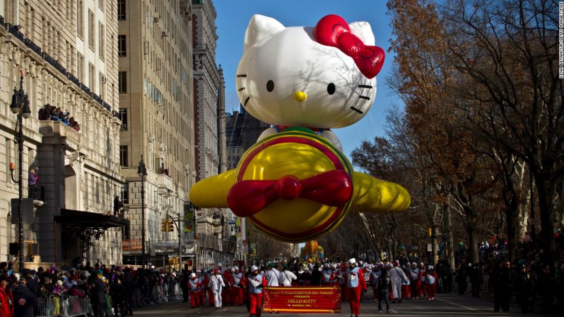 CNNE 233582 - 131128113612-07-macys-parade-1128-horizontal-large-gallery