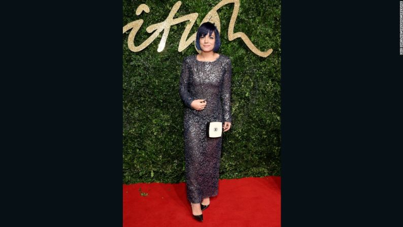 Lily Allen vestida de Chanel.