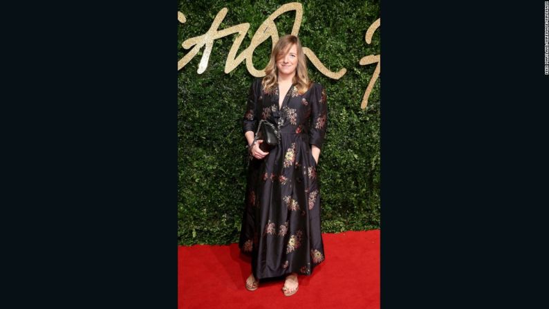 Sarah Burton, directora creativa de Alexander McQueen, una firma nominada al premio de la Marca del Año.