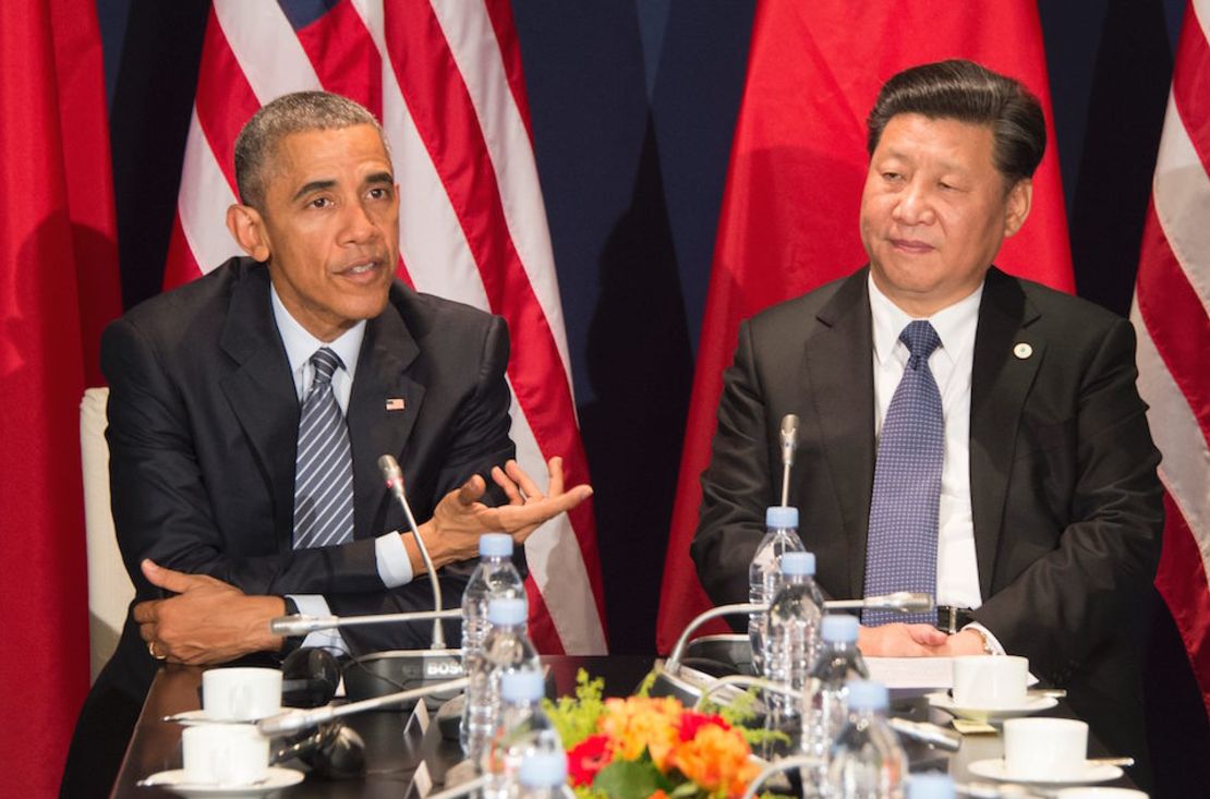 Los presidentes Barack Obama y Xi Jinping durante la Cumbre del Clima en París.