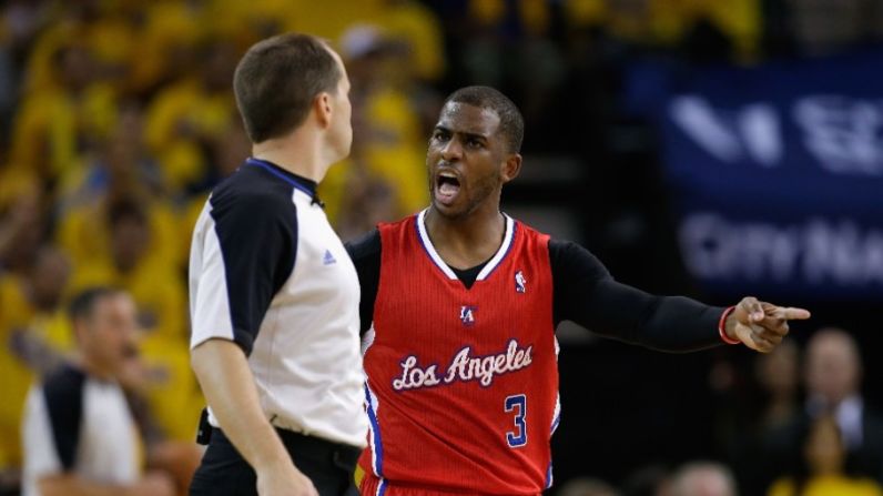 No. 7: Chris Paul, 21,5 millones de dólares – Se trata del tercer Clipper en la lista de los jugadores mejor pagados; Paul es el incuestionable líder del perenne equipo de las eliminatorias. Tiene tres temporadas más bajo un contrato que va en aumento, con una opción de terminar su salario en 2018 por 24,3 millones de dólares y probar el mercado abierto a la edad de 33 años.