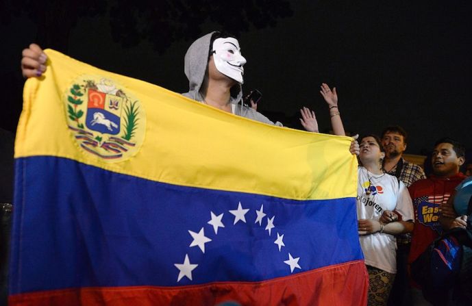 La noche fue larga para muchos en Caracas (FEDERICO PARRA/AFP/Getty Images).