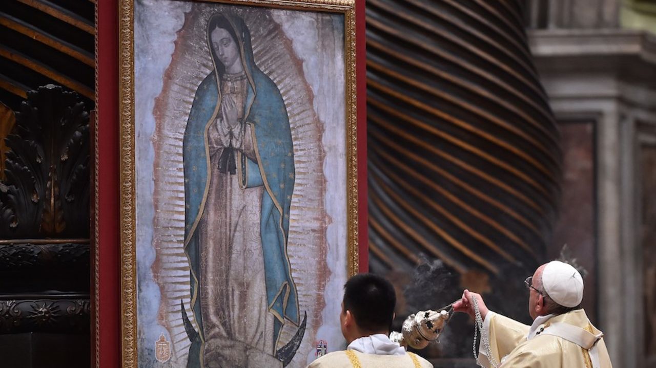 El papa Francisco confirmó que visitará a la Virgen de Guadalupe, al encabezar en el Vaticano la fiesta guadalupana.