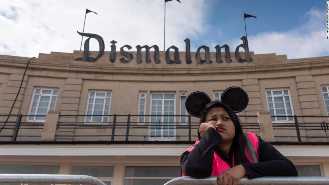 CNNE 239056 - 150820175214-banksy-dismaland-super-169