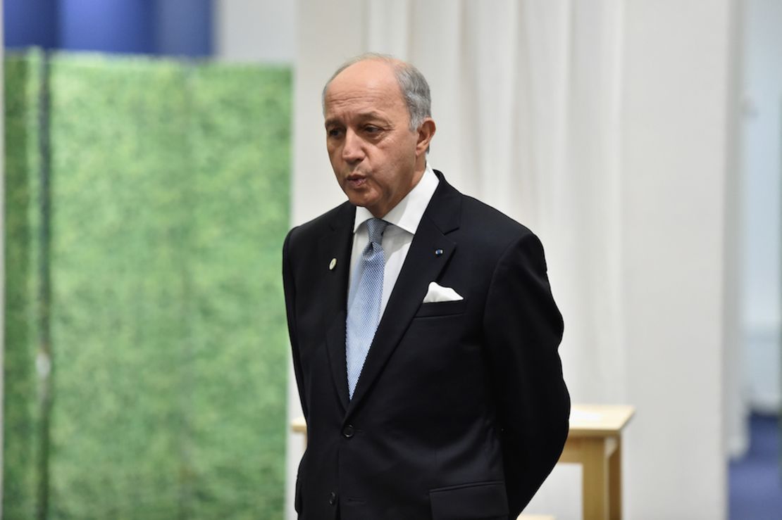 El ministro francés de Asuntos Exteriores Laurent Fabius en el COP21, en París, Francia, el 5 de diciembre de 2015.