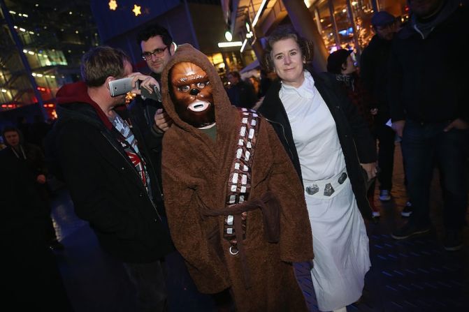 Así llegaron los fans a los cines en Berlín para el estreno (Sean Gallup/Getty Images).