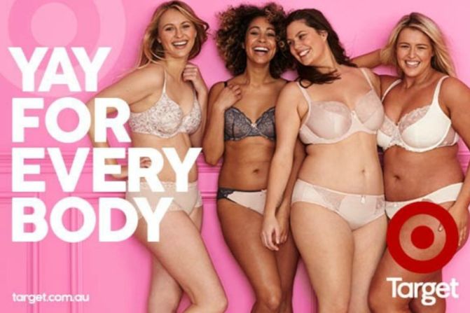 Target también ha incluido mujeres con ropa de tallas grandes en sus campañas recientes.