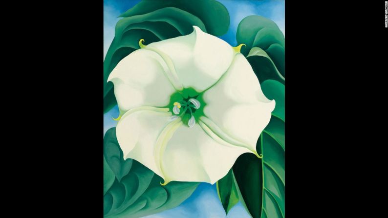 Georgia O'Keeffe, ‘Jimson Weed/White Flower No. 1’, (1932). Óleo sobre lienzo – Precio de venta: 44’405.000 dólares – Georgia O'Keeffe, quien desde hace mucho tiempo ha sido una de las artistas locales favoritas de Estados Unidos, es famosa principalmente por sus magníficas pinturas de flores –como este Jimson Weed, el cual rompió todos los récords del precio más alto jamás pagado por una obra realizada por una mujer– y casi cuadruplicó el récord anterior de 11,9 millones de dólares establecido por Joan Mitchell solo unos cuantos meses atrás. Además, la obra también fue adquirida por una mujer: la heredera de Walmart Alice Walton, quien la compró en nombre del Crystal Bridges Museum (del cual es la fundadora).