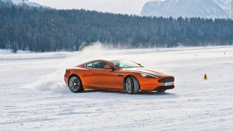 Aston Martin On Ice (Aspen) – Para completar el trío de los programas de Aspen, Aston Martin toma un rancho exclusivo para organizar su escuela de conducción invernal digna del agente 007. Además de la emoción al volante, ellos también prometen "delicias gastronómicas". Aún así, no es ninguna sorpresa que los autos Aston puedan manejar el mal tiempo... después de todo, son autos británicos.