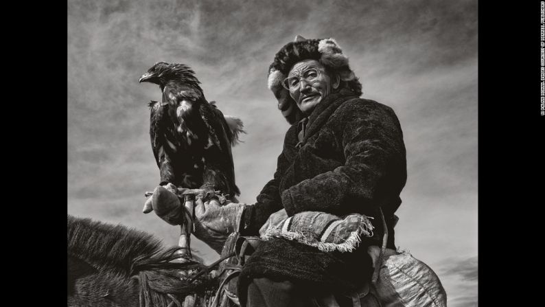 "Pensé, realmente sería genial ir y tratar de fotografiarlos a todos ellos. Así que esa realmente fue el ancla del proyecto, esa era la razón por la que quería hacerlo".