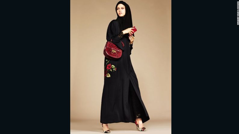 La Colección Abaya: El encanto de Medio Oriente) - Dolce & Gabbana es una de las marcas occidentales que comienzan a apuntar a la lucrativa industria de la moda musulmana.