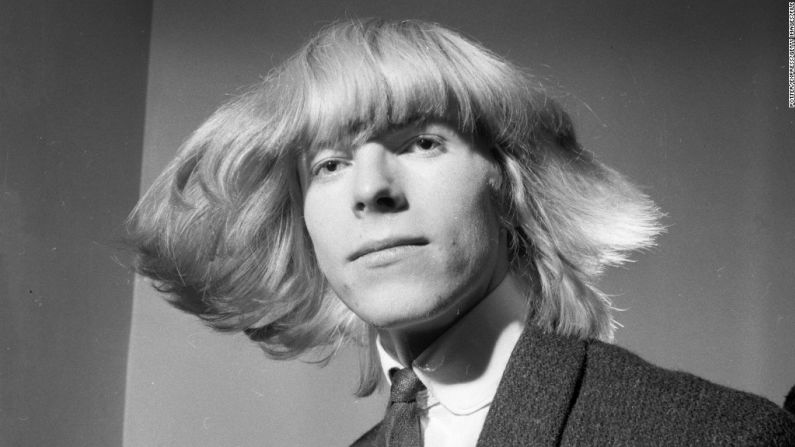 Un joven Bowie en 1965, cuando aún usaba su nombre de pila Davy Jones.