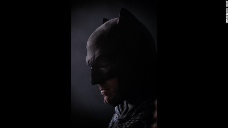 Ben Affleck coprotagoniza como Batman en la película "Batman v. Superman: el amanecer de la justicia" de Zack Snyder.