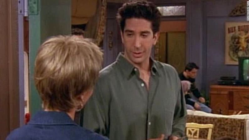 "Ross no puede ligar". Ross tuvo varios momentos antirománticos, como cuando intentó conquistar a la chica de las pizzas pero solo cavaba su derrota.