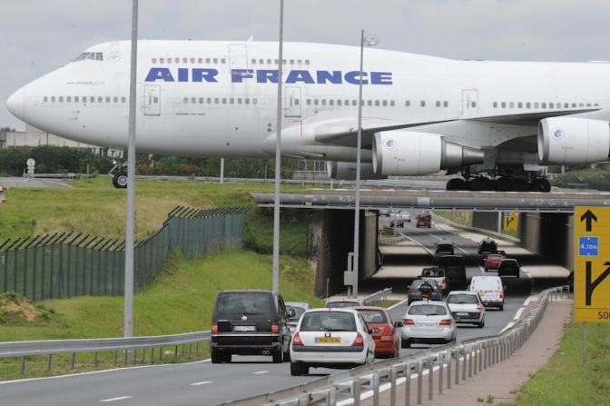 Uno de los últimos 747 de Air France operativos, en el aeropuerto Charles de Gaulle de París.
