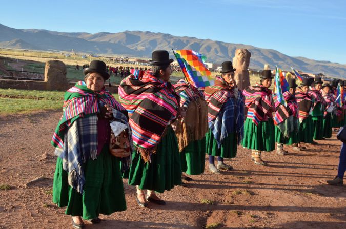 Indígenas bolivianos acompañaron al presidente Evo Morales en la celebración de sus 10 años de gobierno.