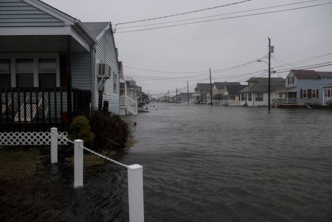 En la costa de Nueva Jersey, las inundaciones son una preocupación importante y los residentes están pendientes de la crecida de las aguas. La imagen fue tomada en North Wildwood.