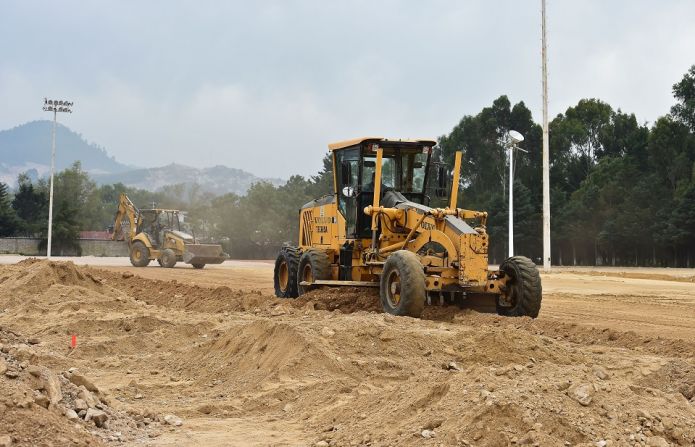 El Gobierno del Estado de México trabaja en la pavimentación de los espacios ubicados donde el pontífice oficiará una misa y ya alista las rutas por donde pasará el papamóvil.