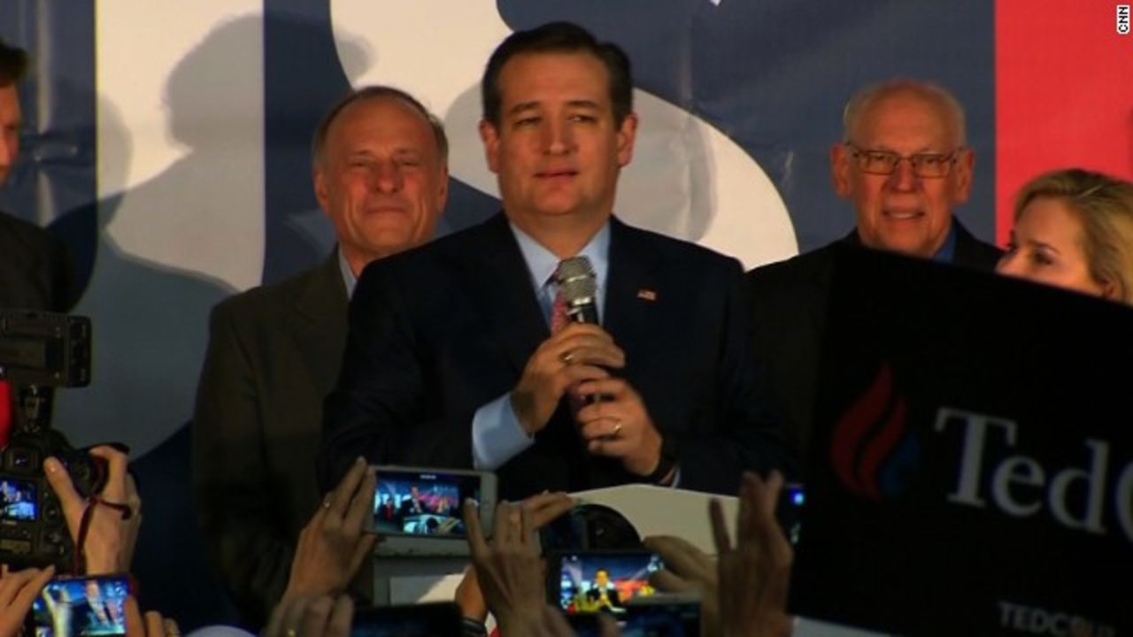 CNNE 252391 - 160201232619-ted-cruz-iowa-caucus-results-february-1-2016-01-story-top