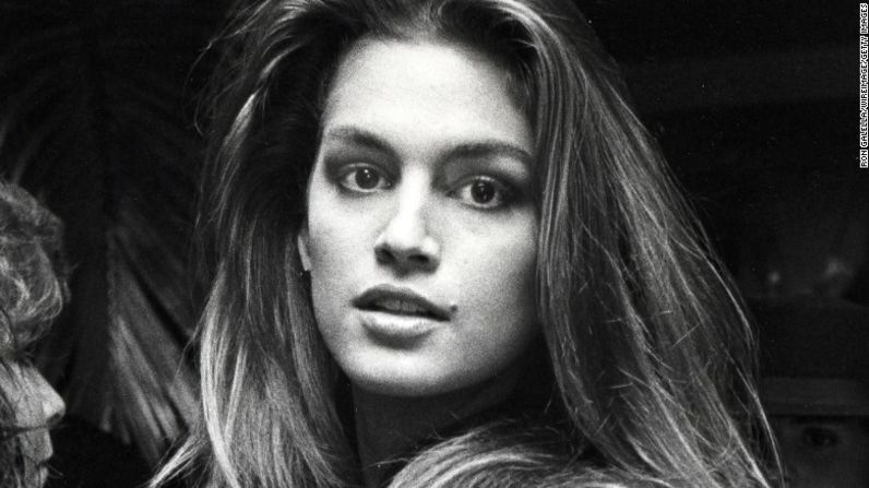 Cindy Crawford dijo en una entrevista reciente que está lista para dejar el modelaje. Aquí en una foto en 1988.