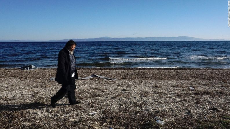 Ai Weiwei ha estado trabajando en Lesbos, documentando la difícil situación de los migrantes sirios.