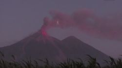 CNNE 255613 - 160210170130-cnnee-nat-volcan-del-fuego-guatemala-00004320