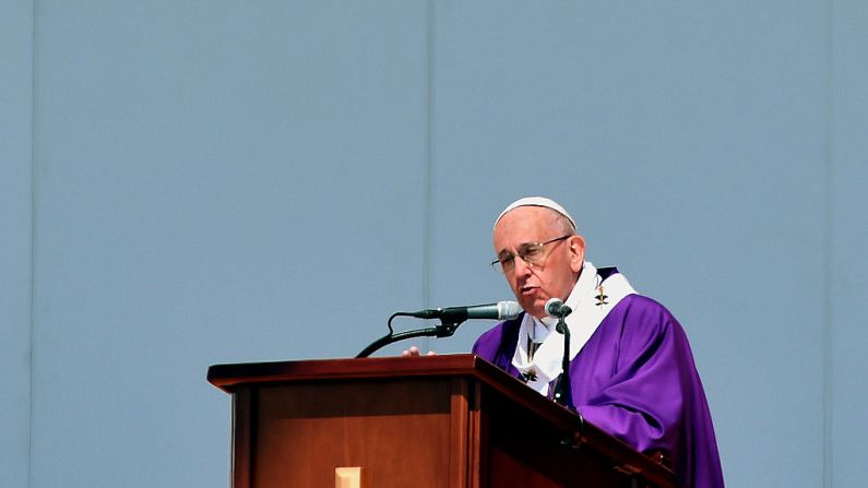 "Hemos optado por Jesús y no por el demonio", dijo Francisco durante la homilía.