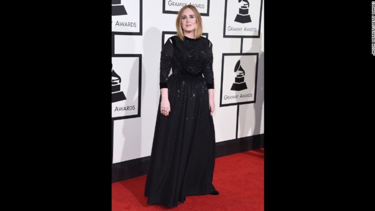 Adele, en la alfombra roja de los Grammy.