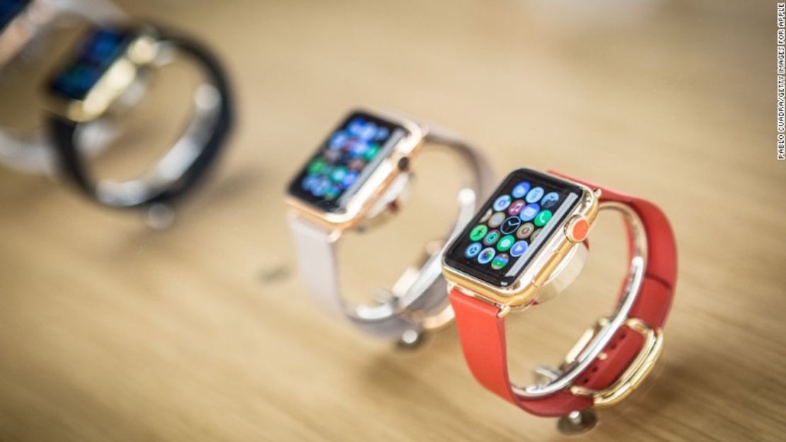 El Apple Watch viene en tres modelos. El más barato cuesta 349 dólares.