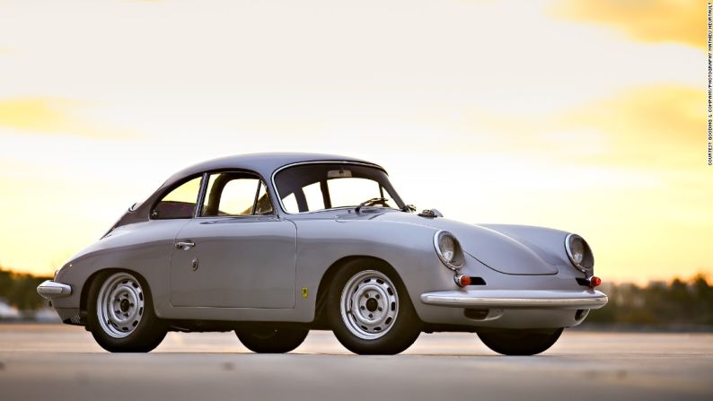 Porsche 356B/2000GS Carrera 2 Coupe, 1963 - Además de hablar en público sobre su pasión por los Porsche, Seinfeld también tiene carteles de autos Porsche en la pared de su apartamento de su exitoso programa de televisión "Seinfeld".