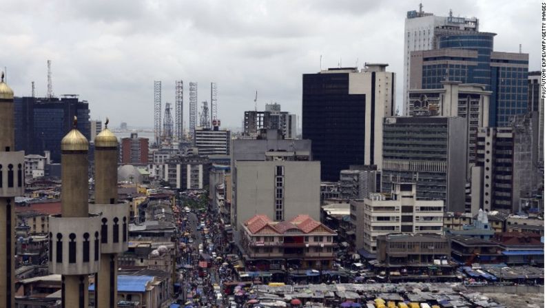 7. Lagos — Costo anual de alojamiento: 63.000 dólares