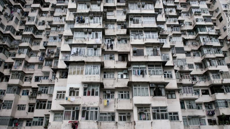 Andy Knight y Michelle Tennant son nuevos propietarios de vivienda en Hong Kong. Recientemente compraron un apartamento de 28,7 metros en la metrópolis asiática.