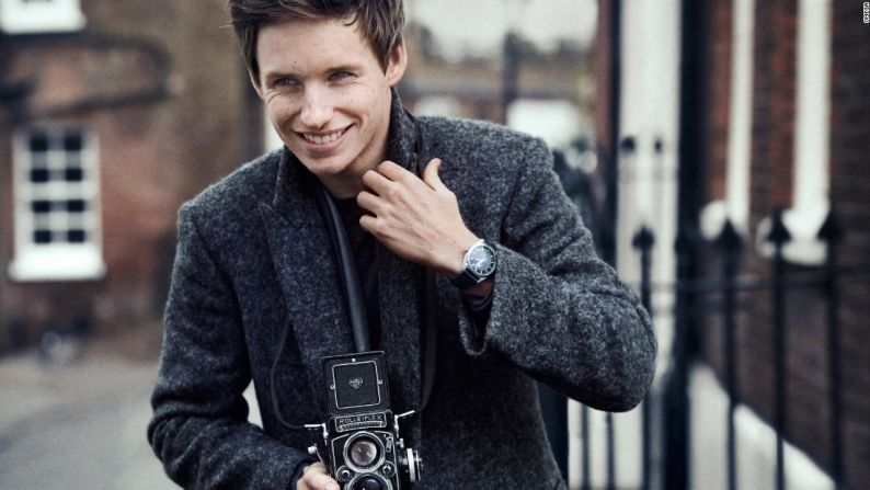 La reciente nominación al Oscar del actor Eddie Redmayne y su posterior aumento en el perfil es justo con lo que cuentan los comercializadores en Omega.