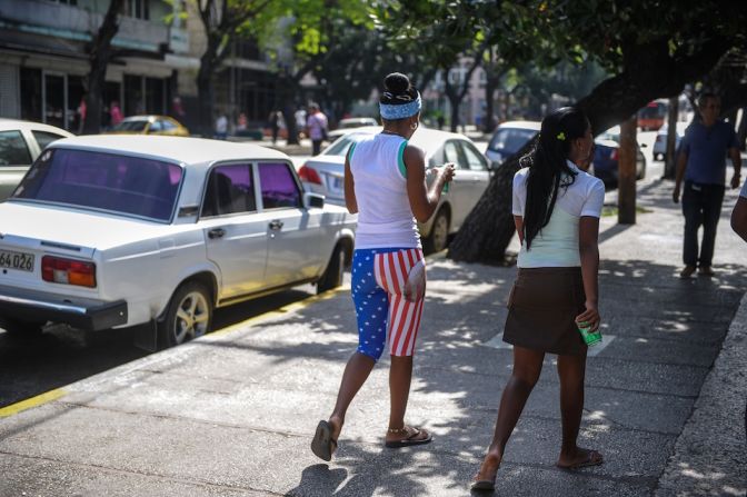 Los colores y el diseño de moda en Cuba.