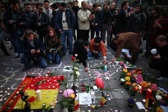 CNNE 268728 - brussels airport and metro rocked by explosions