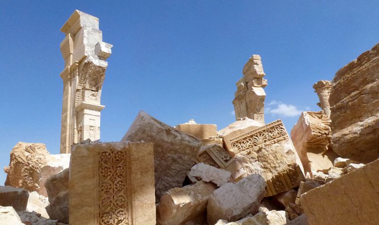 Ruinas del Arco del Triunfo.