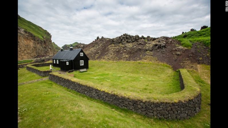 Con un poco más de 300.000 habitantes, la población de Islandia es más pequeña que la de Tusla, Oklahoma.